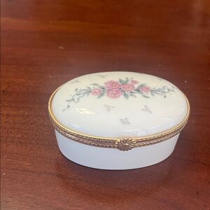Lenox Cream Trinket Box with Gold Details